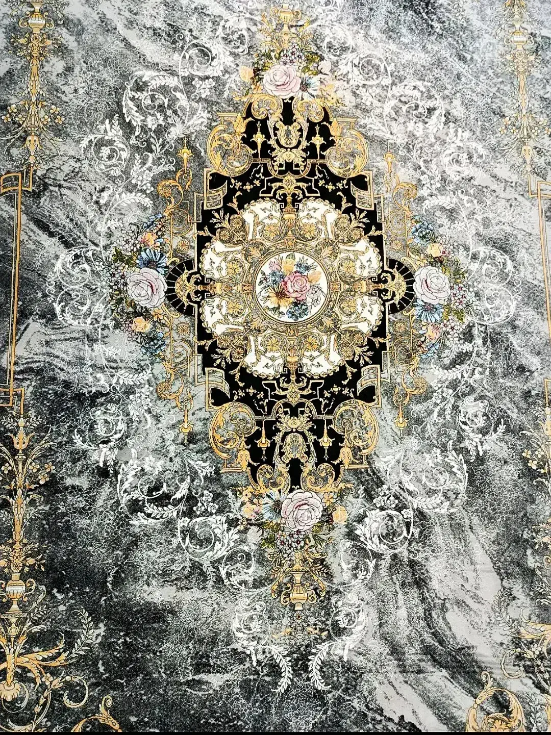 فرش ویکتور ۱۲۰۰شانه نقش یاقوت لاکی ۱۲متری چکی|فرش|اصفهان, هفتون|دیوار