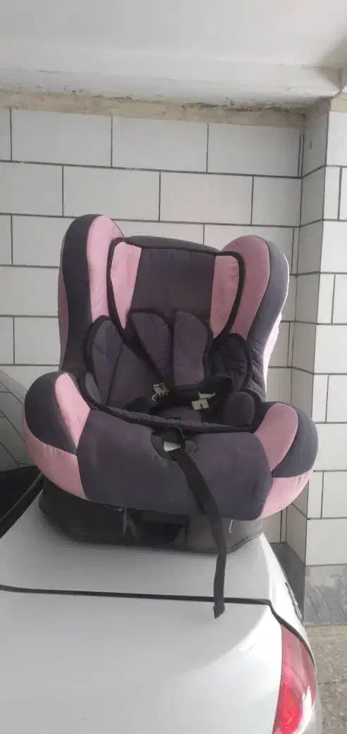 صندلی کودک|کالسکه و لوازم جانبی|کرج, برغان|دیوار