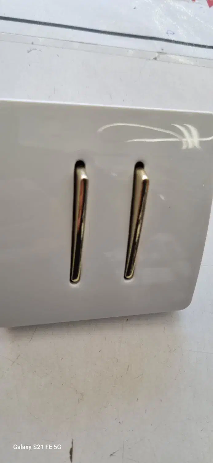 کلید وپریز سفید طللا برند معتبر آسیا الکتریک|مصالح و تجهیزات ساختمان|ملایر, |دیوار