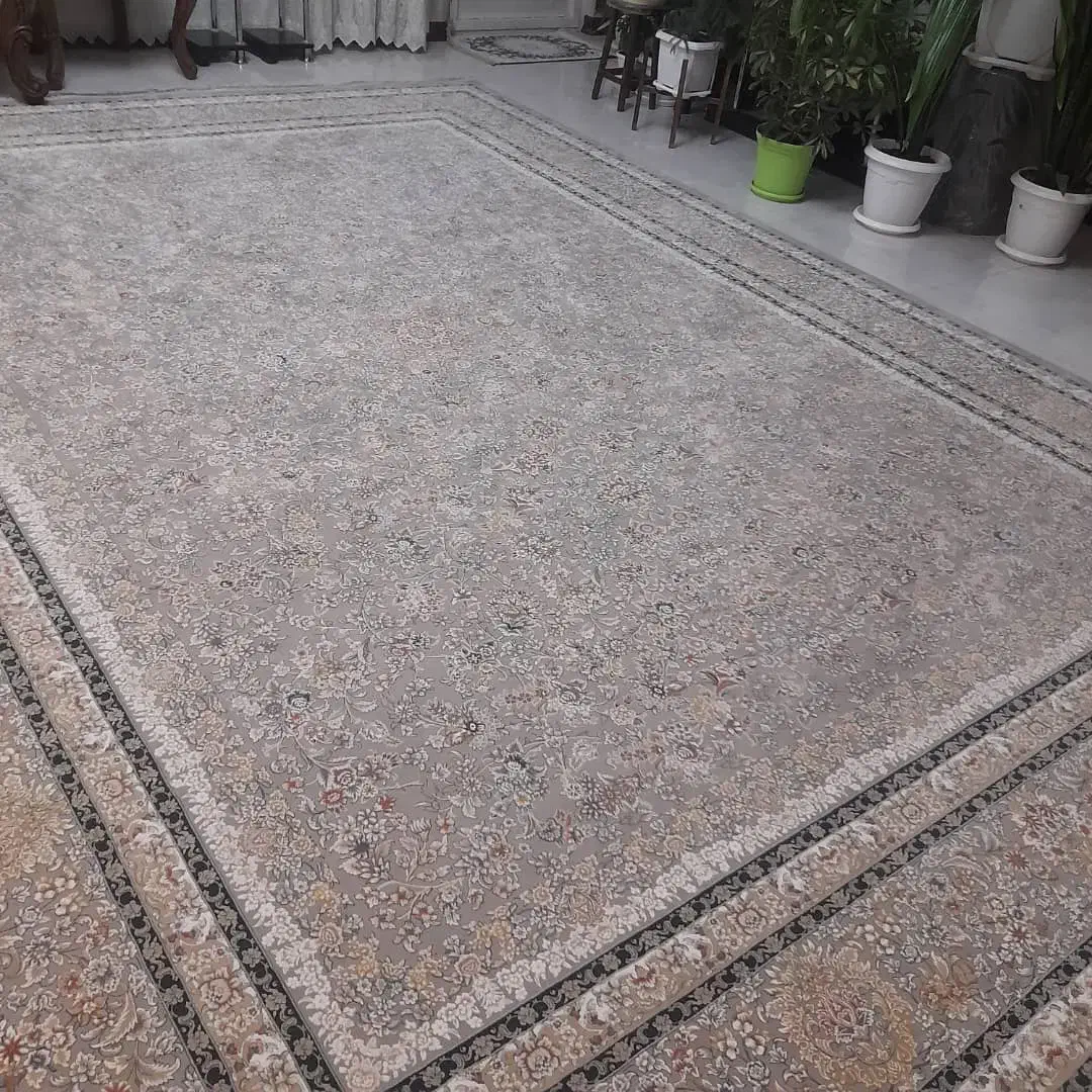 یک جفت فرش داخل کاو ر نوع نوع هزار پانصد شانه|فرش|لردگان, |دیوار