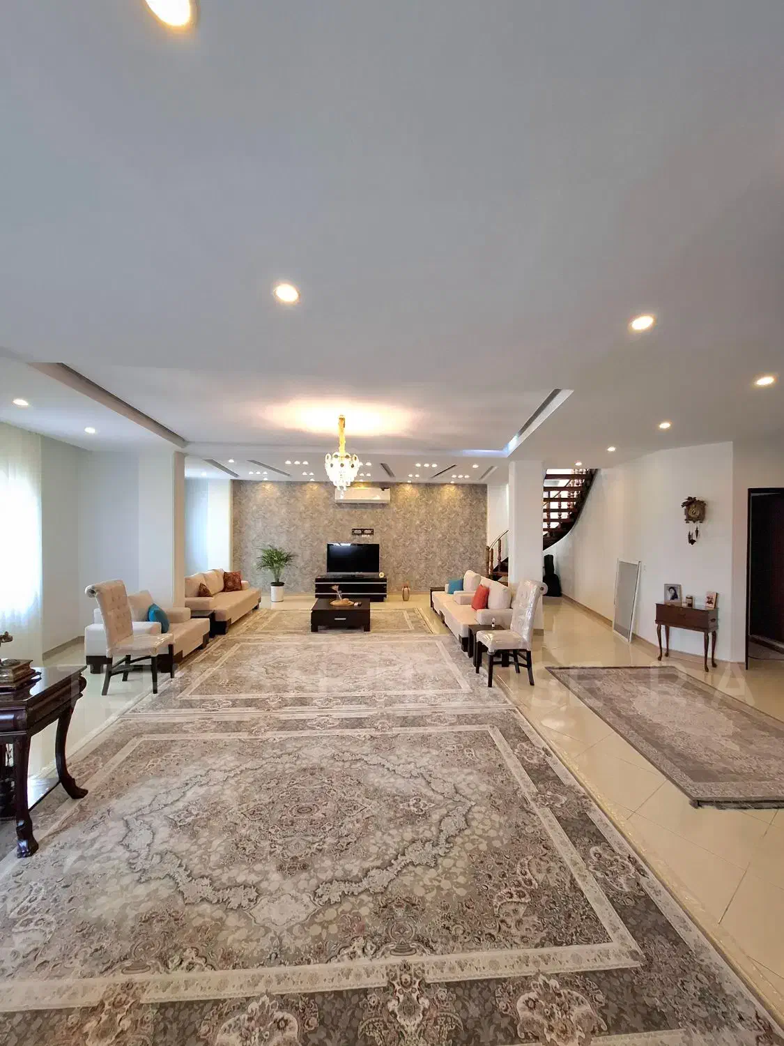 دوبلکس ۲۳۵ متری با ۳۵ متر تراس فردوسی حاتمیان|فروش آپارتمان|تنکابن, |دیوار