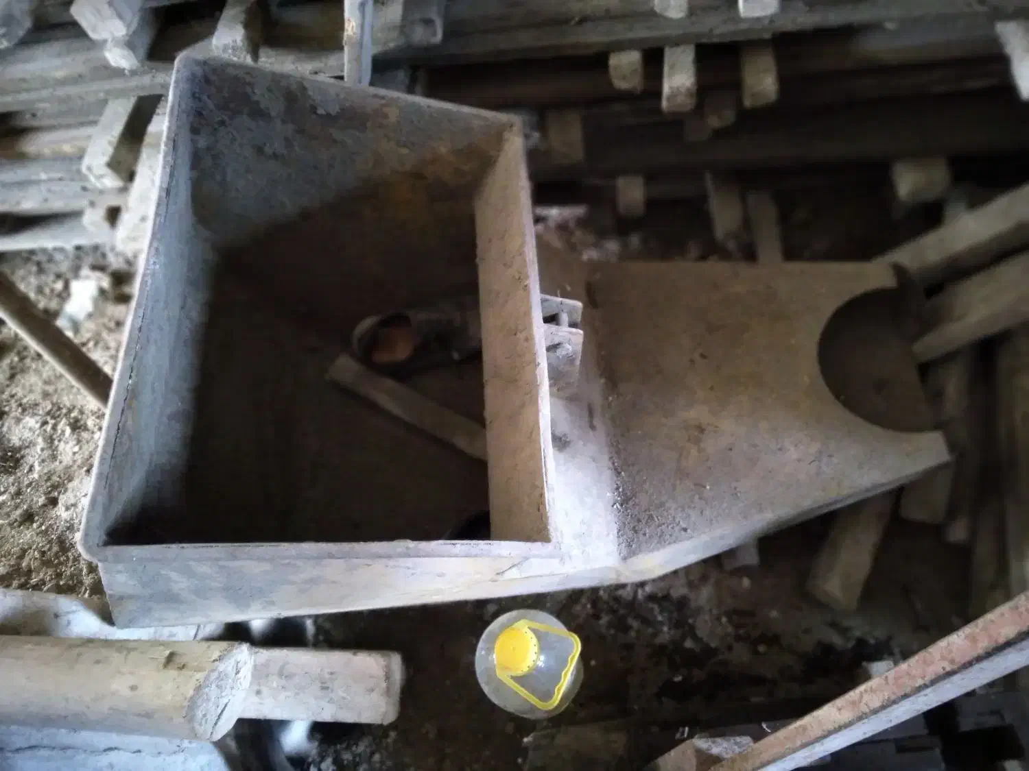 ویبره بتن با دوتا شلنگ ۶متر ستون ریز۶متری|مصالح و تجهیزات ساختمان|آستارا, |دیوار