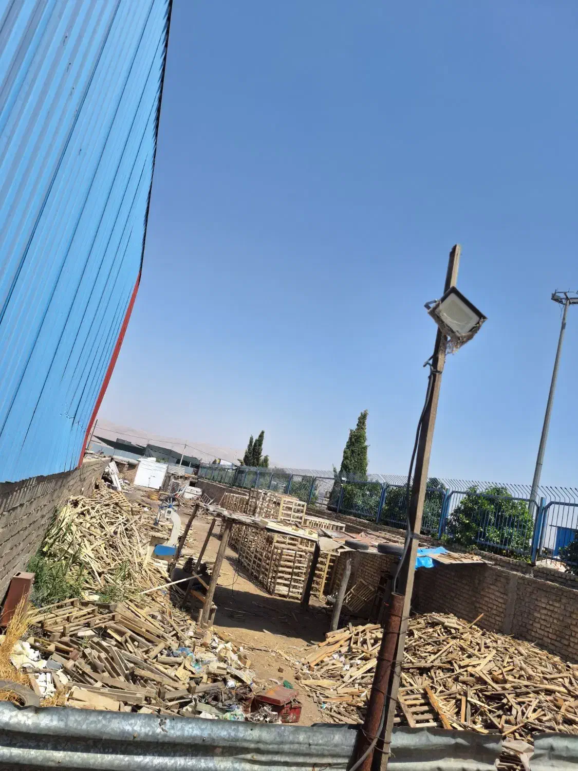 اجاره گاراژ واقع در بلوار خلیج فارس|اجارهٔ دفتر صنعتی، کشاورزی، تجاری|شیراز, وزیرآباد|دیوار