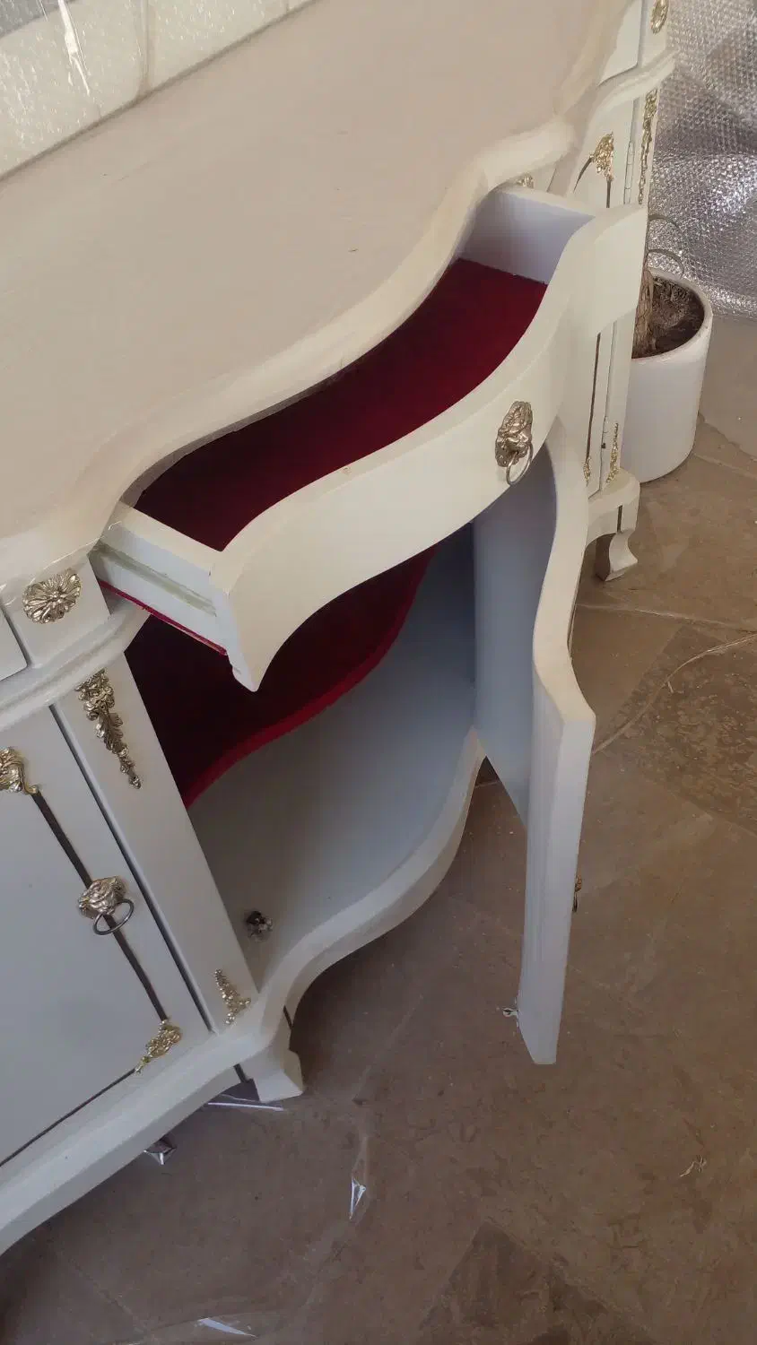 اینه کنسول سلطنتی نونو|بوفه، ویترین، کنسول|زاهدان, |دیوار