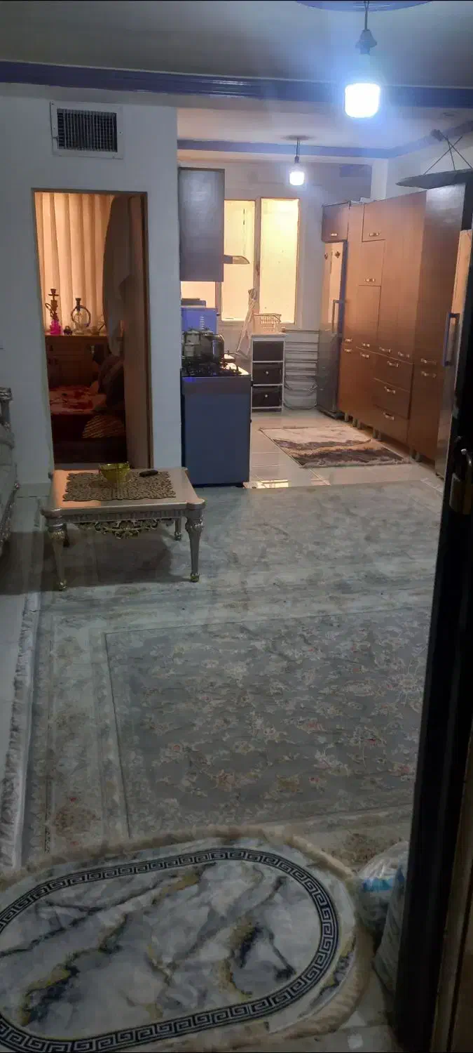 اجاره خانه با همراه پارکینگ آسانسور|اجارهٔ آپارتمان|بهارستان, |دیوار