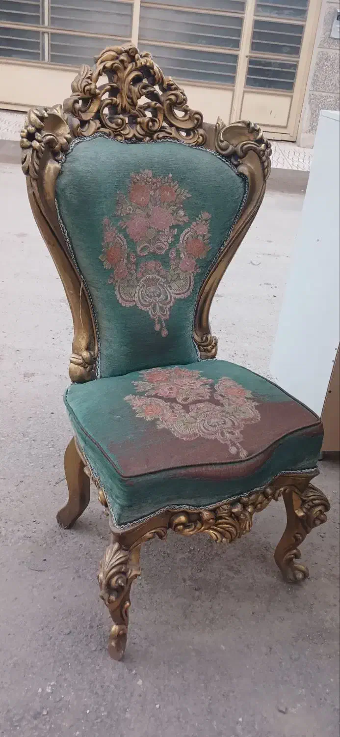 یک عدد مبل تک|مبلمان خانگی و میز عسلی|قزوین, |دیوار