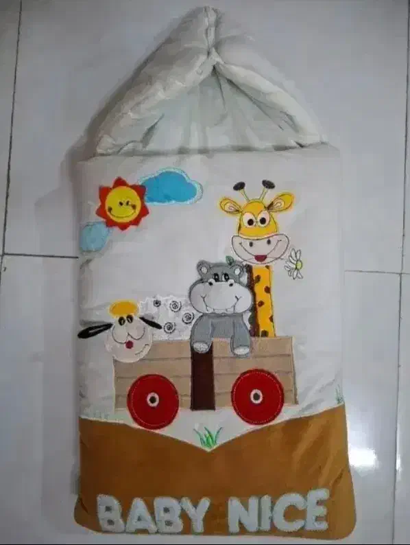 قنداق فرنگی|اسباب و اثاث بچه|مشهد, توس (بلوار توس)|دیوار