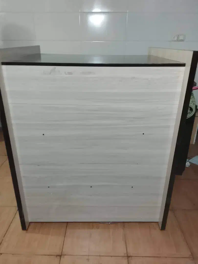 میز پیشخوان برای ادارات ودفاتر اسناد رسمی وپیشخوان|مبلمان اداری|خوی, |دیوار