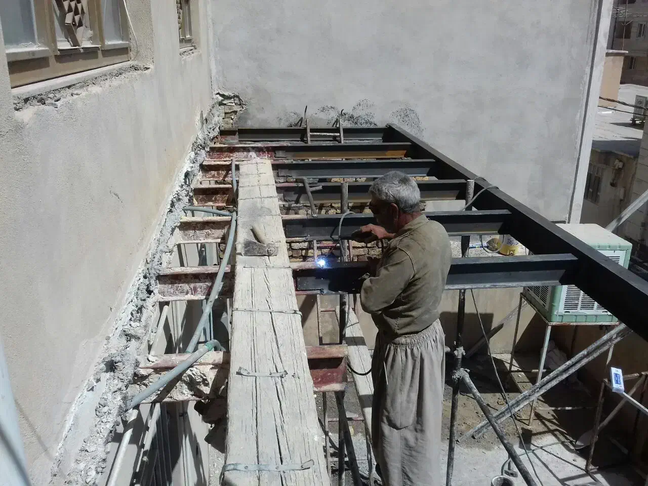 خدمات ساختمان ساخت.تخریب.تغییرات. بازسازی.تعمیرات|خدمات پیشه و مهارت|ایلام, |دیوار