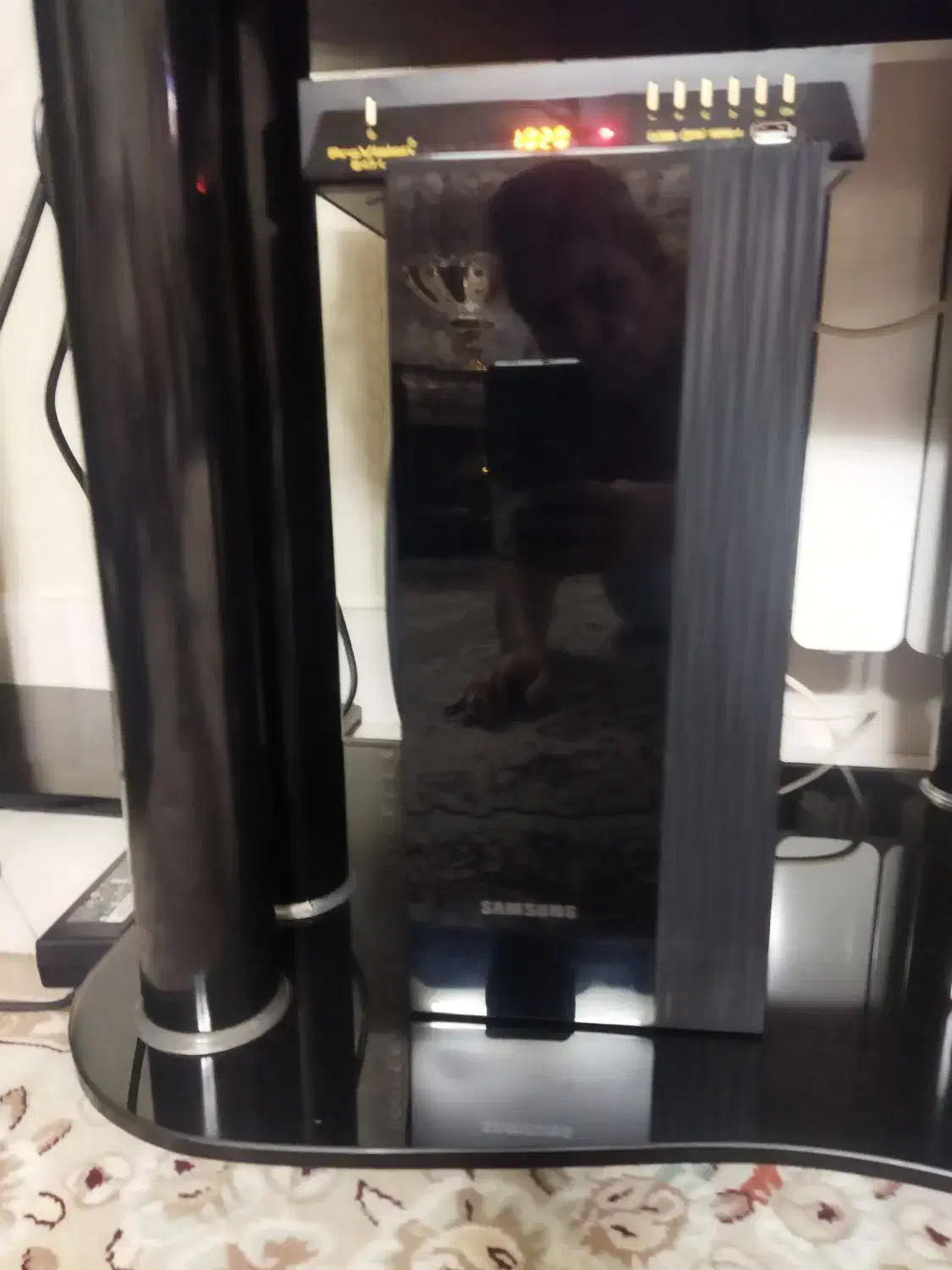 DVD و سینما خانگی و میز تلویزیون|پخش‌کننده DVD و ویدیو|ری, ملک‌آباد|دیوار