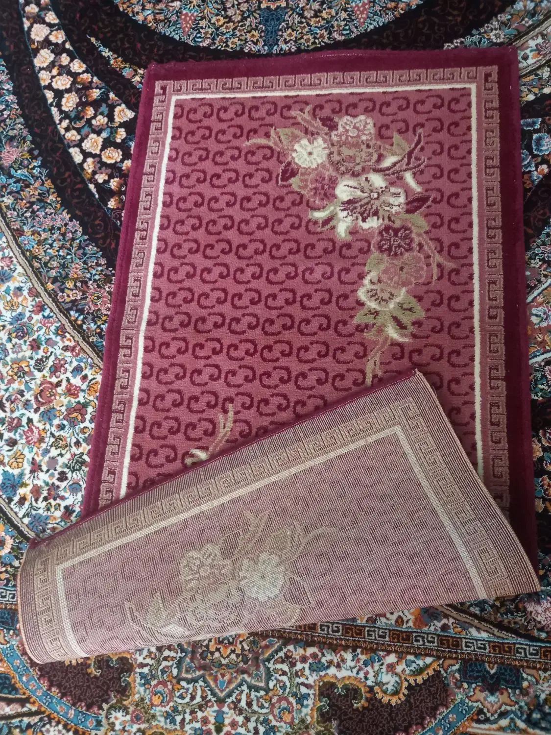 قالیچه۷۰*۱۳۰|فرش|رشت, سعدی (تختی)|دیوار