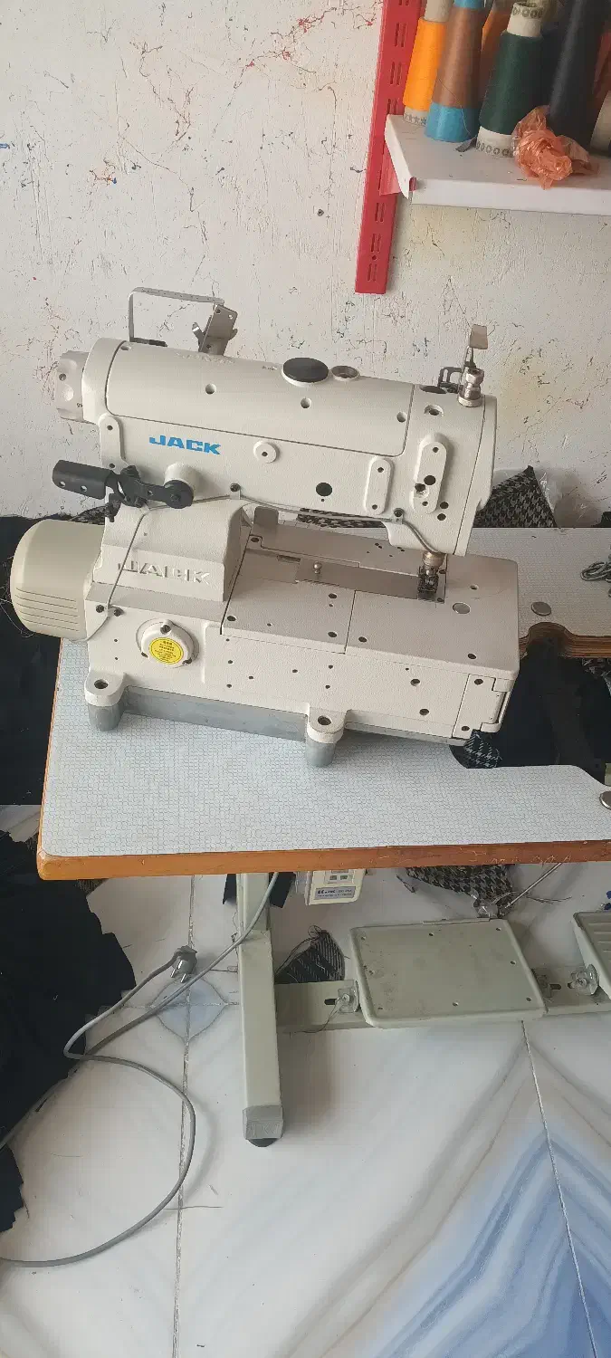 چرخ میاندوز|چرخ خیاطی و ریسندگی|کبودرآهنگ, |دیوار