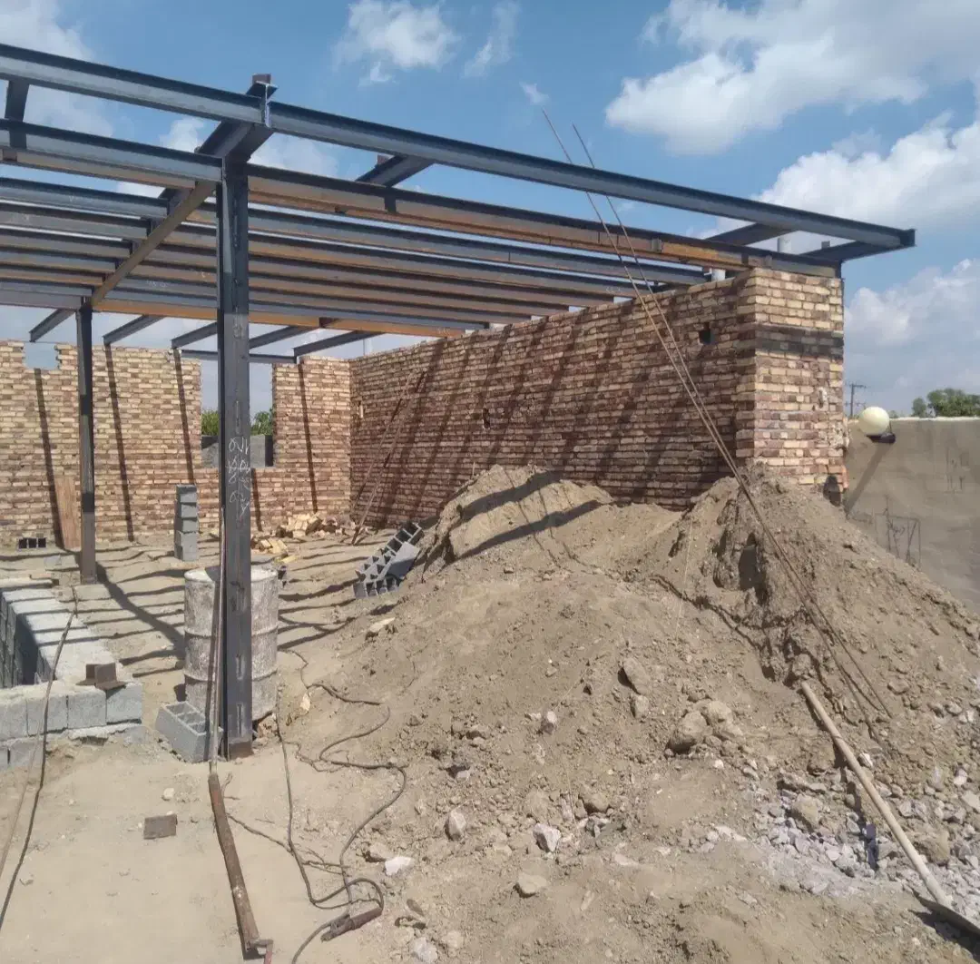 جوشکاری سیار ساختمان اسکلت نیمه اسکلت با تراکتور|خدمات پیشه و مهارت|زابل, |دیوار