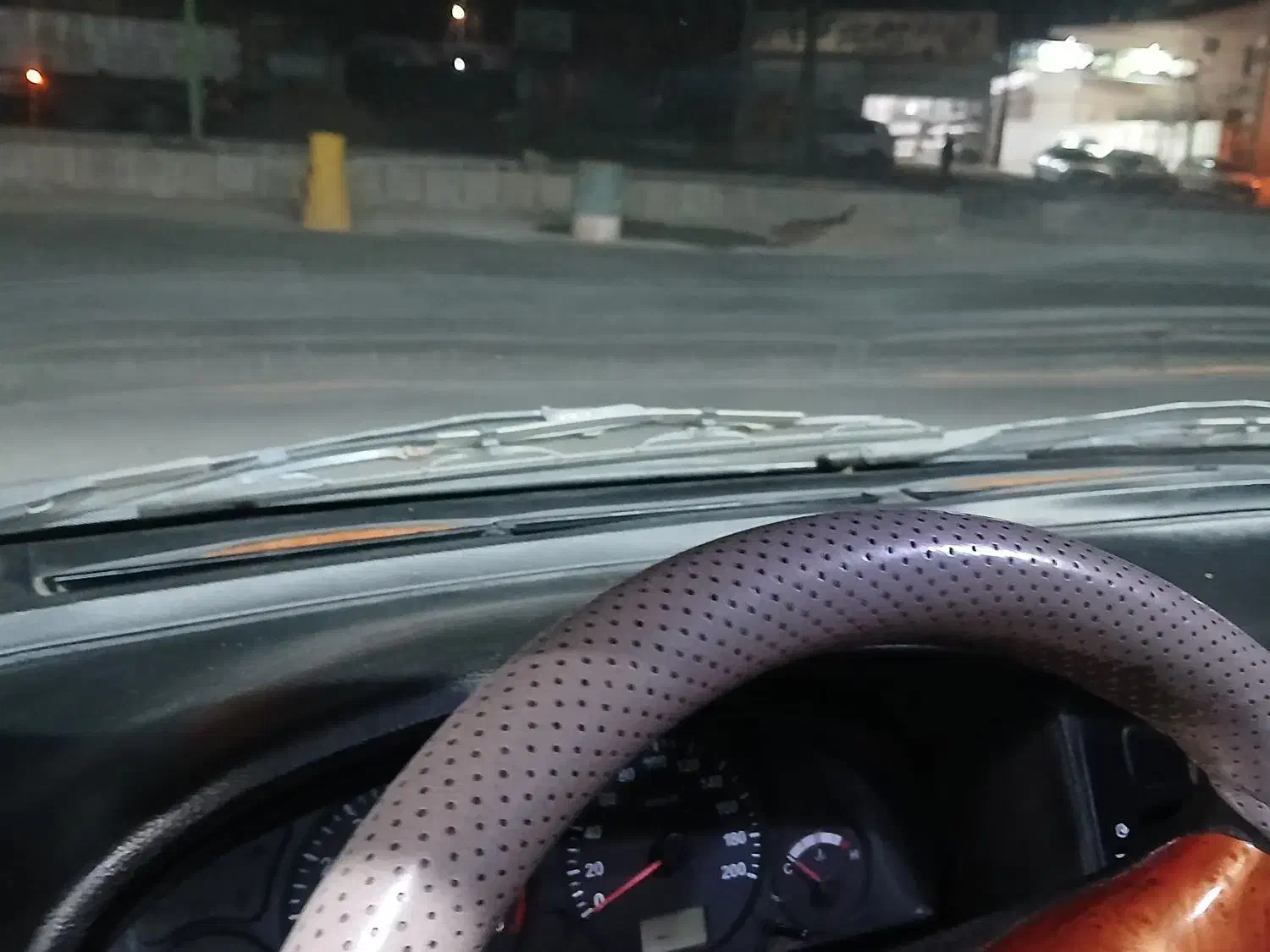 ۴۰۵ نقره ای مدل ۸۸|خودرو سواری و وانت|لاهیجان, کوی زمانی|دیوار