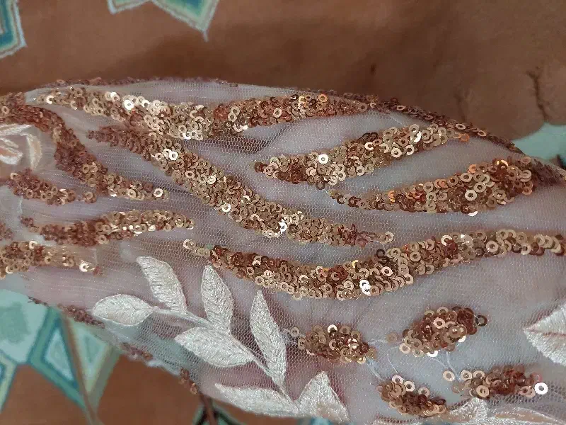 لباس مجلسی|لباس|ایلام, |دیوار