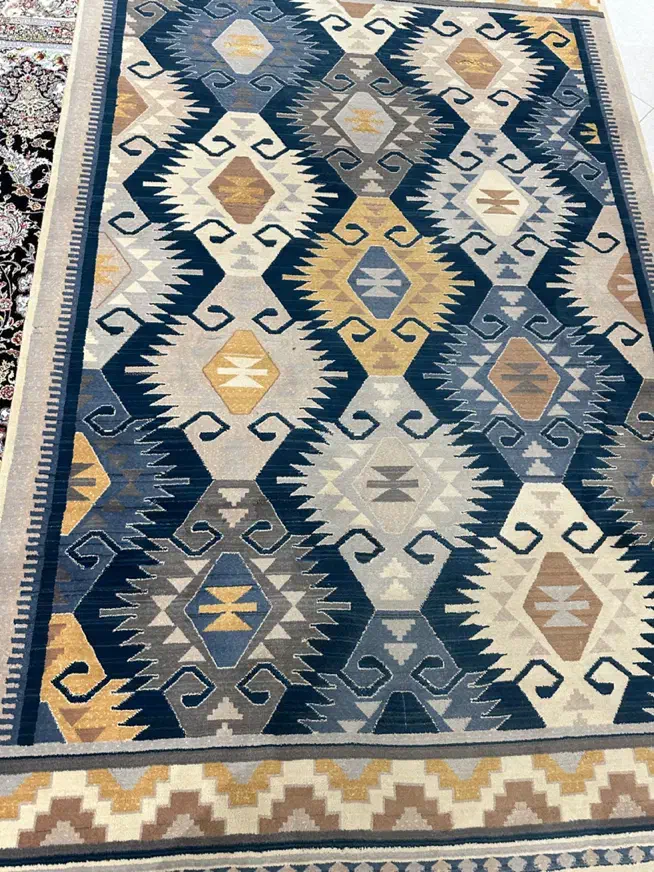 فروش فرش ۴متری|فرش|صومعه‌سرا, |دیوار