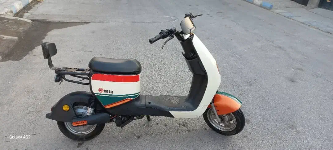 موتور برقی اصلی خارجی|موتورسیکلت|بندرعباس, |دیوار