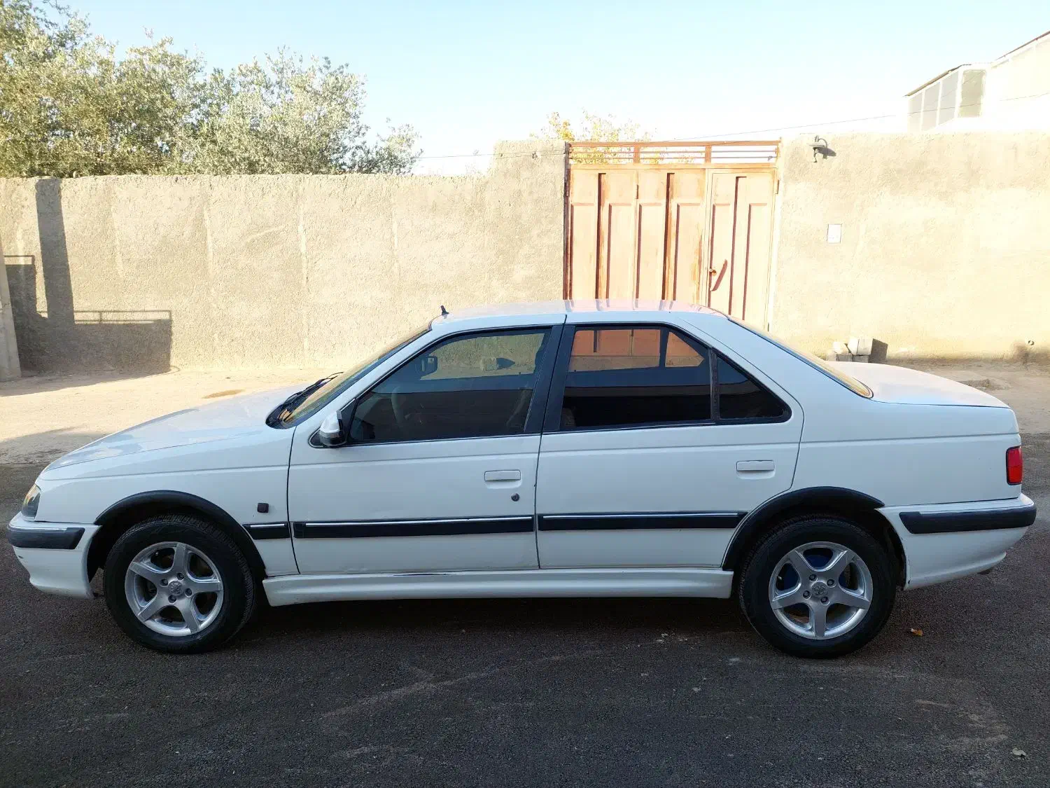 پژو پارس ۹۲|خودرو سواری و وانت|جرقویه, |دیوار