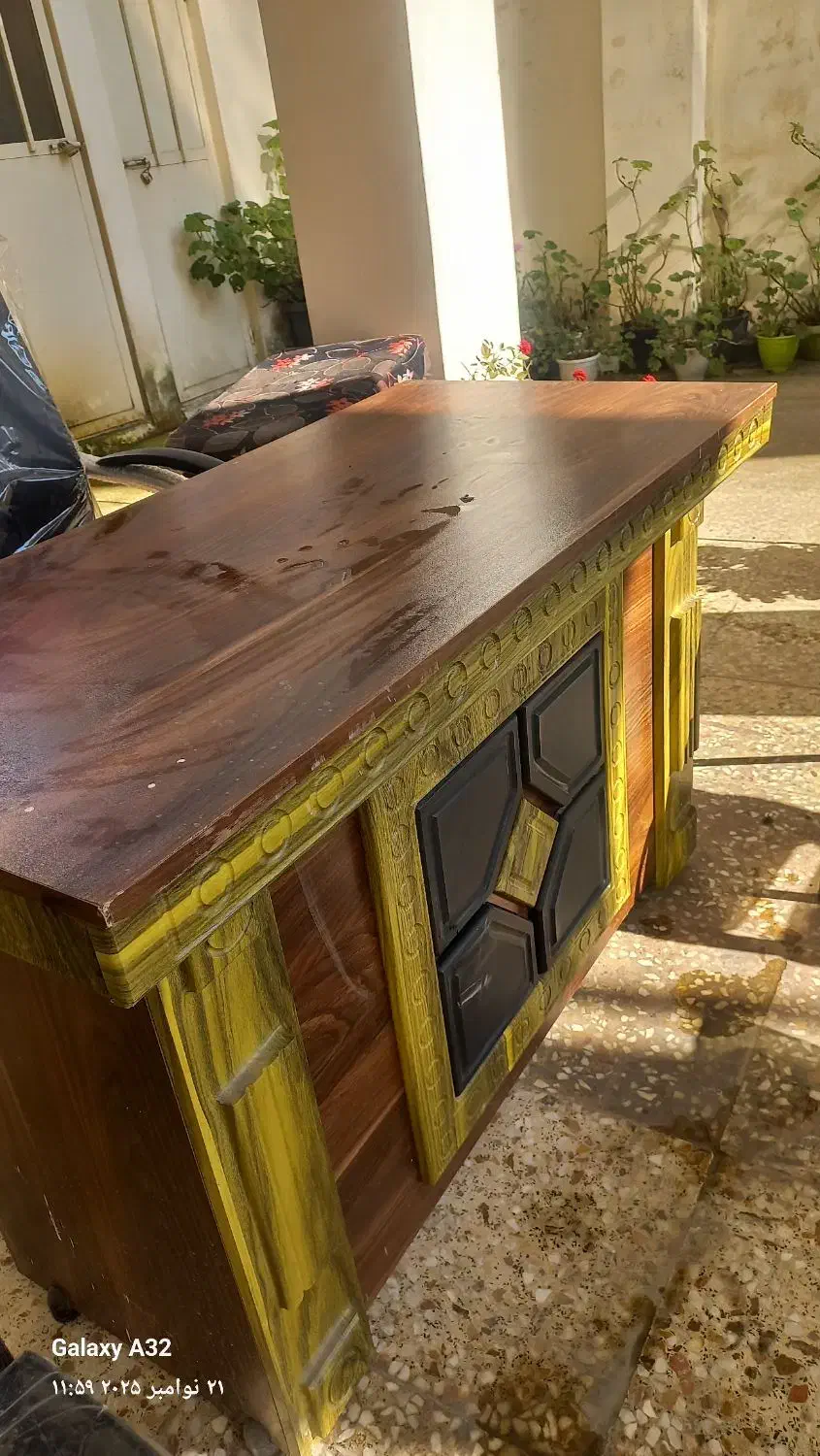 میز مدیریت وصندلی در حد نو|مبلمان اداری|لاهیجان, لیالستان|دیوار