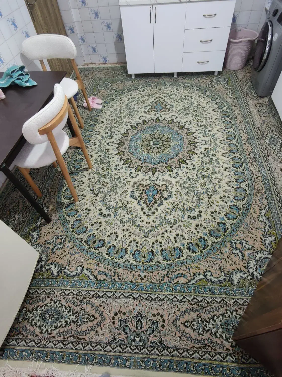 فرش 12 متری سالم و تمیز|فرش|رشت, پیرسرا|دیوار