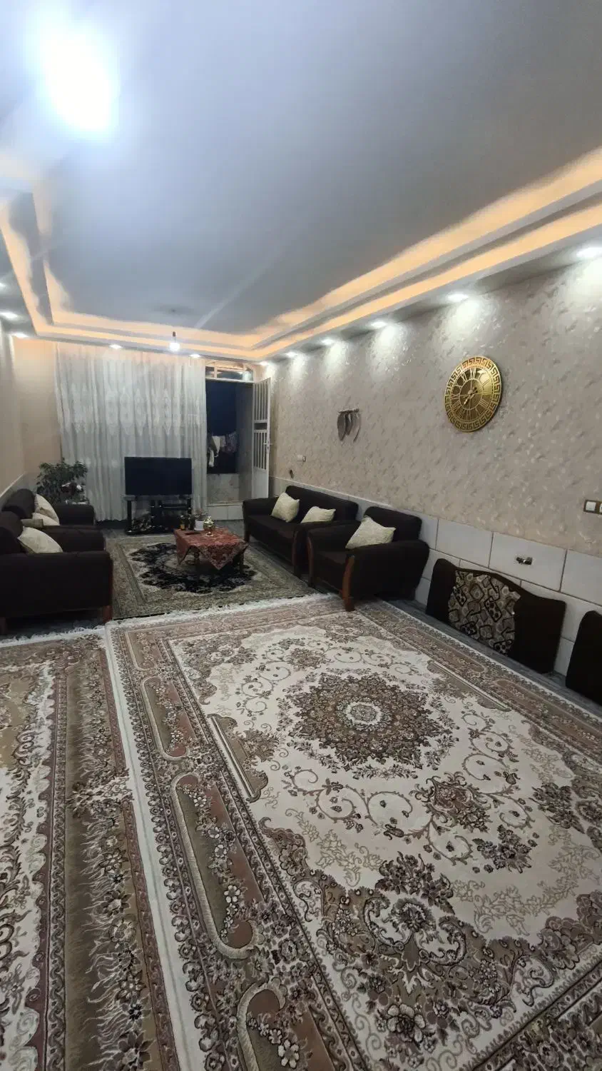 ویلایی۲ طبقه، درب حیاط، شهرک حجت آباد (سامان)|فروش خانه و ویلا|شیراز, حجت آباد|دیوار