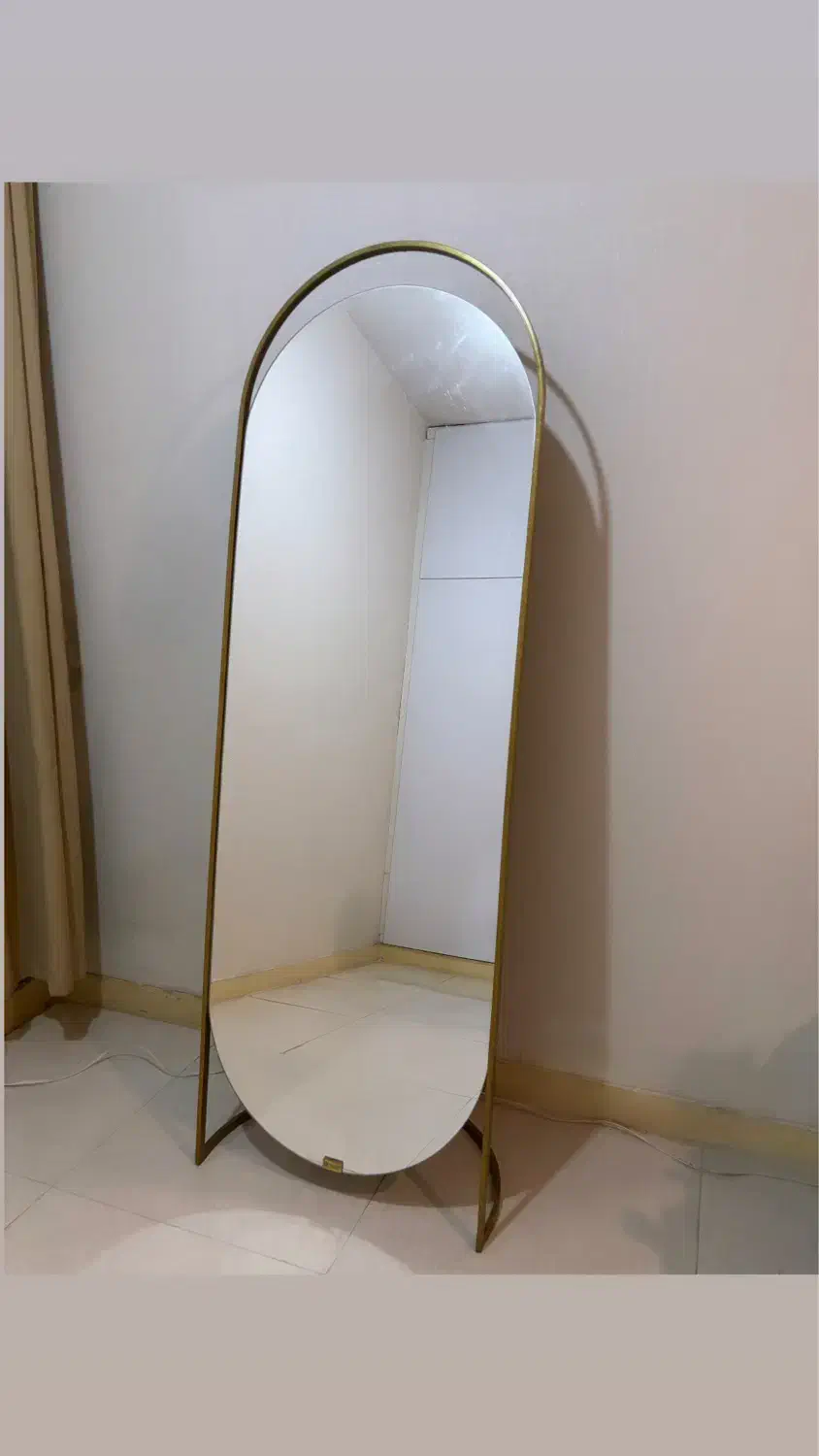 آینه قدی پایه دار|آینه|اهواز, کوی باهنر|دیوار