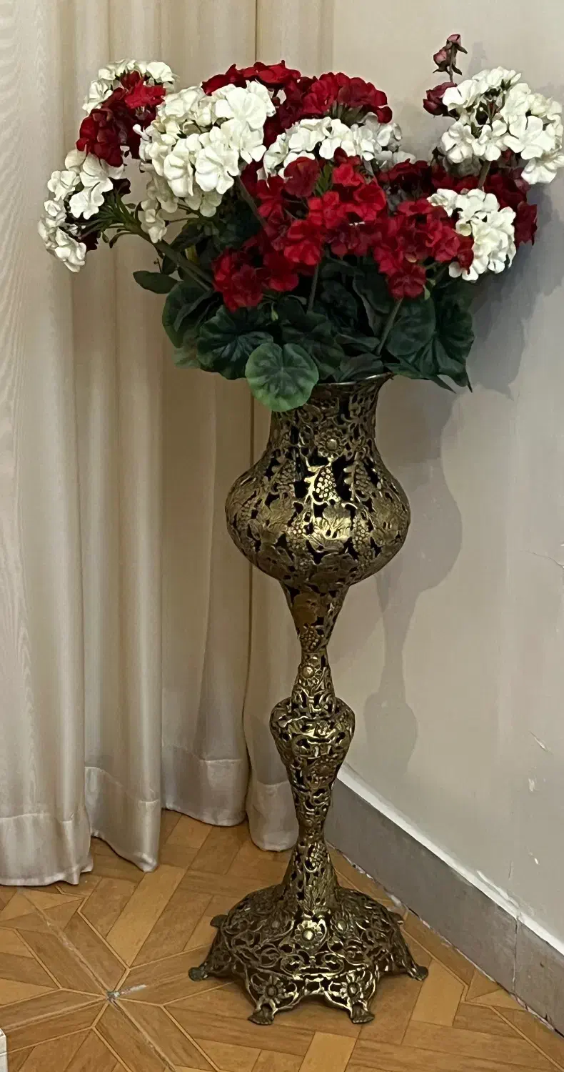 گلدان برنز|صنایع دستی و سایر لوازم تزئینی|کرج, کلاک پایین|دیوار