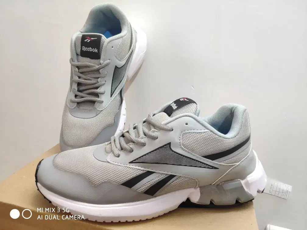 ریبوک رانینگ|کیف، کفش، کمربند|کرمان, |دیوار