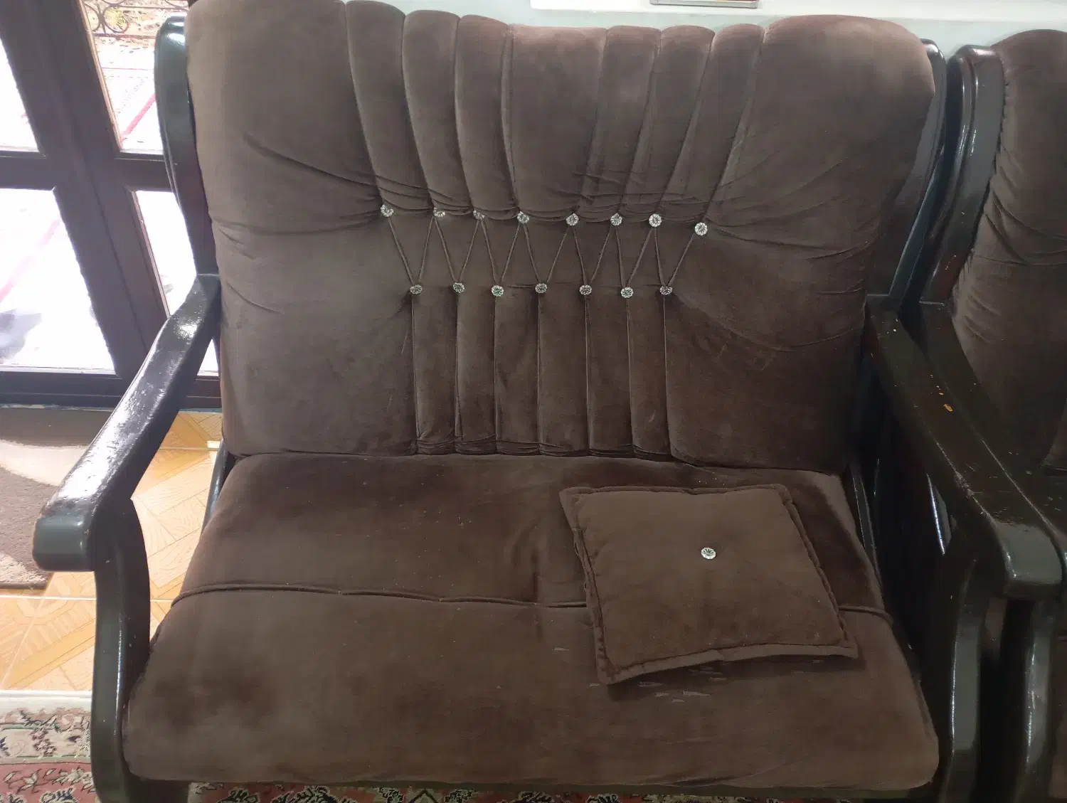 مبل چوب نراد در حد نو هشت نفره|مبلمان خانگی و میز عسلی|خشکبیجار, |دیوار