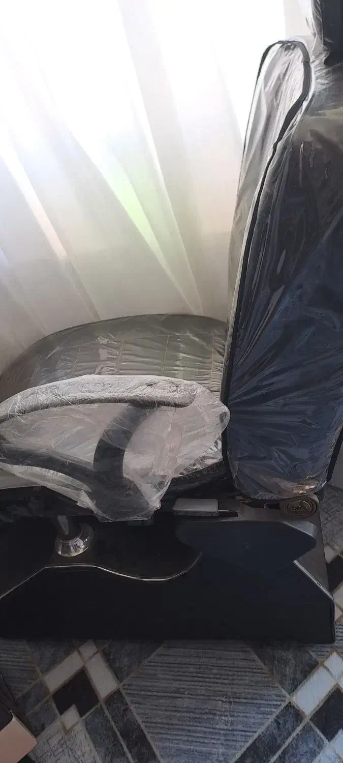 صندلی جک دارقابل تنظیم ارتفاع ،واشو|مبلمان اداری|قم, نیروگاه|دیوار