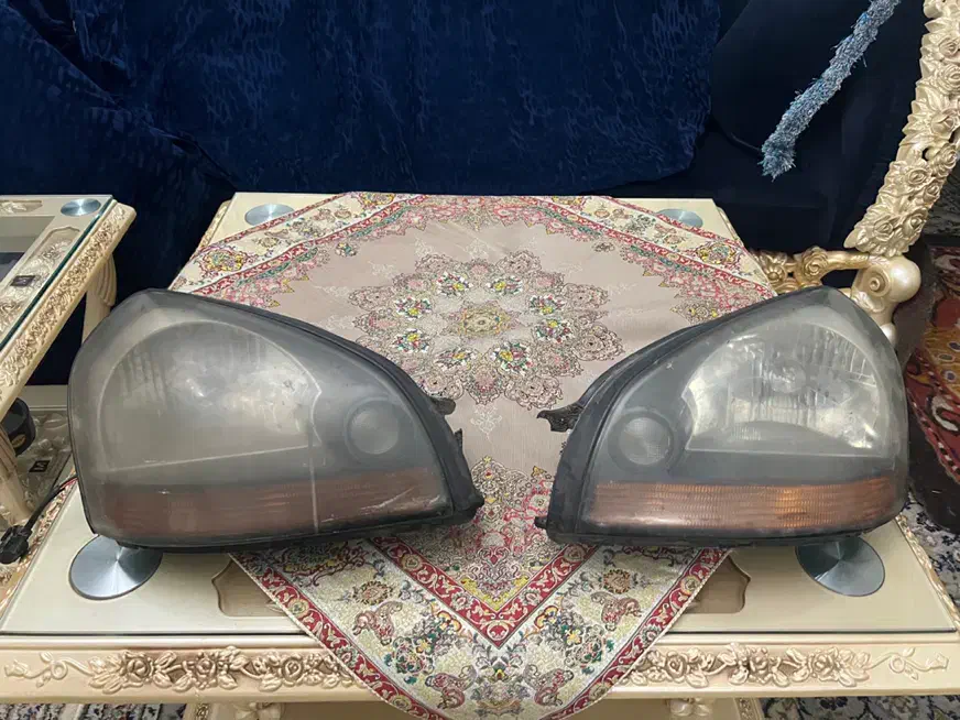 چراغ جلو توسان ۲۰۱۰|قطعات یدکی و لوازم جانبی|تهران, زعفرانیه|دیوار