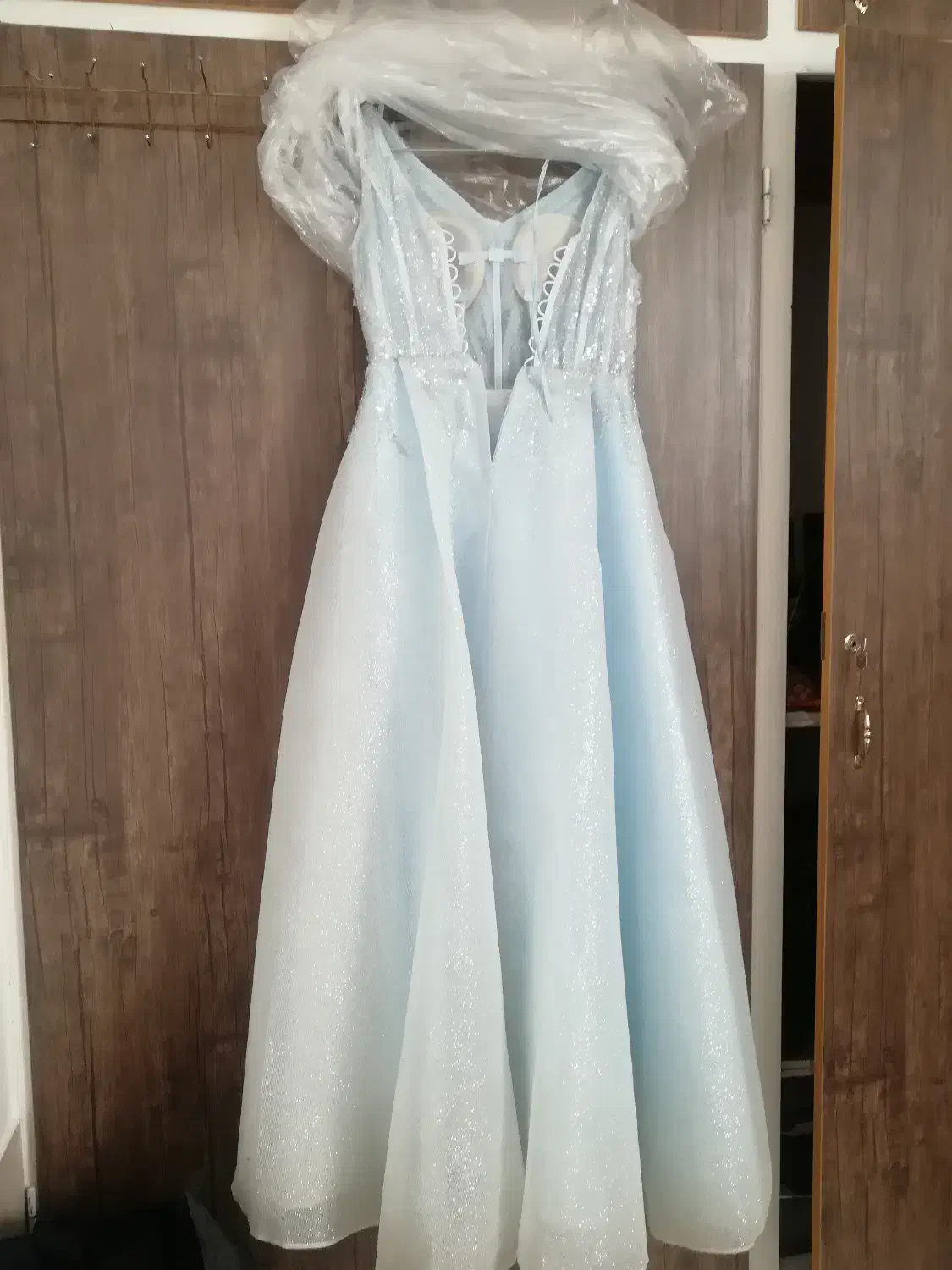 لباس|لباس|شیراز, رکنآباد|دیوار