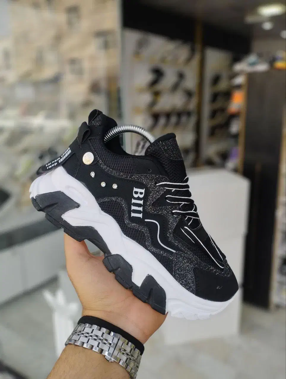 فروش عمده کفش اسپرت / مجلسی / اداری زنانه و مردانه|کیف، کفش، کمربند|نجفآباد, ریاضی|دیوار