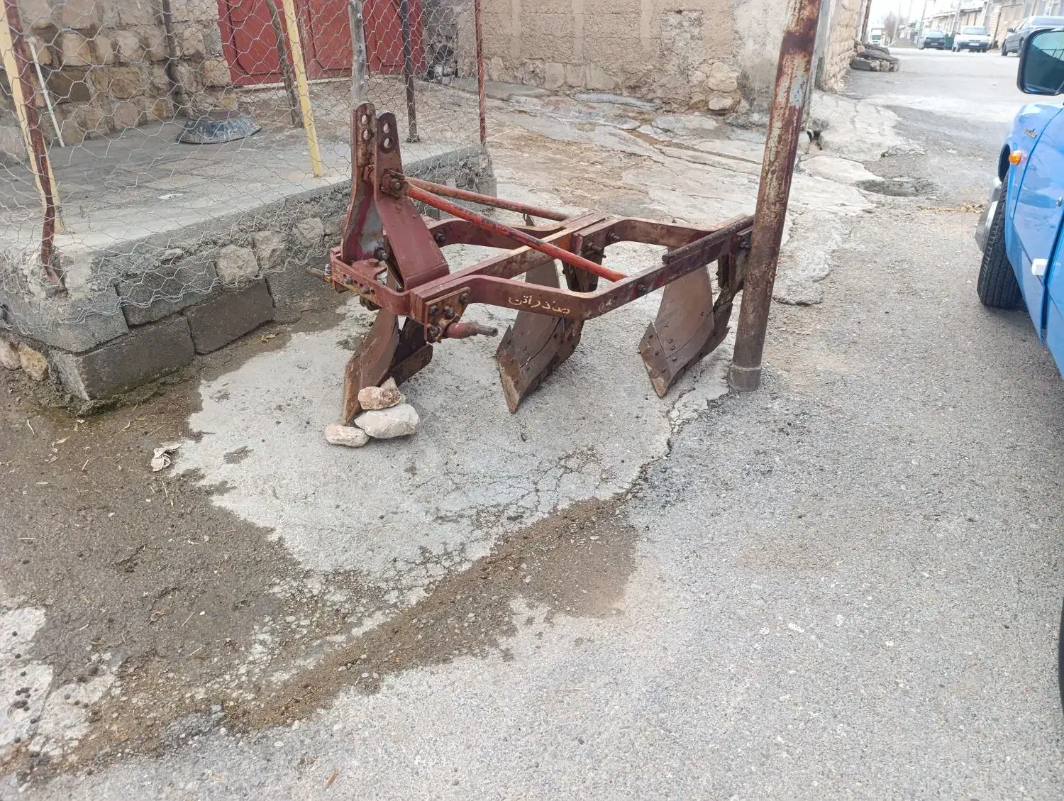 گاو آهن|ماشین‌آلات صنعتی|چرداول, |دیوار