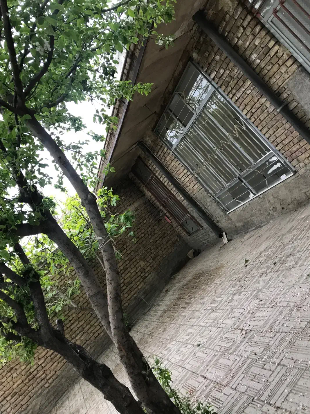 ساختمان قدیمی|فروش آپارتمان|مرند, |دیوار