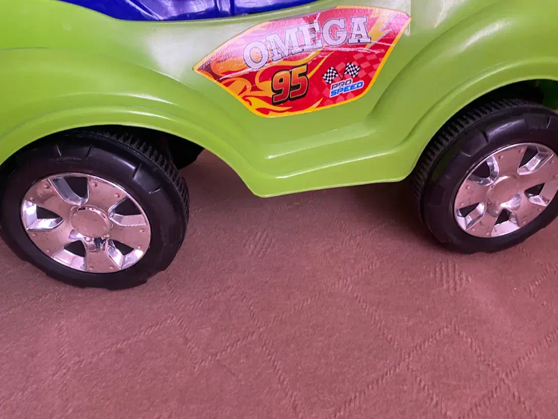 ماشین بچه با کارتن|اسباب و اثاث بچه|تهران, امیریه|دیوار