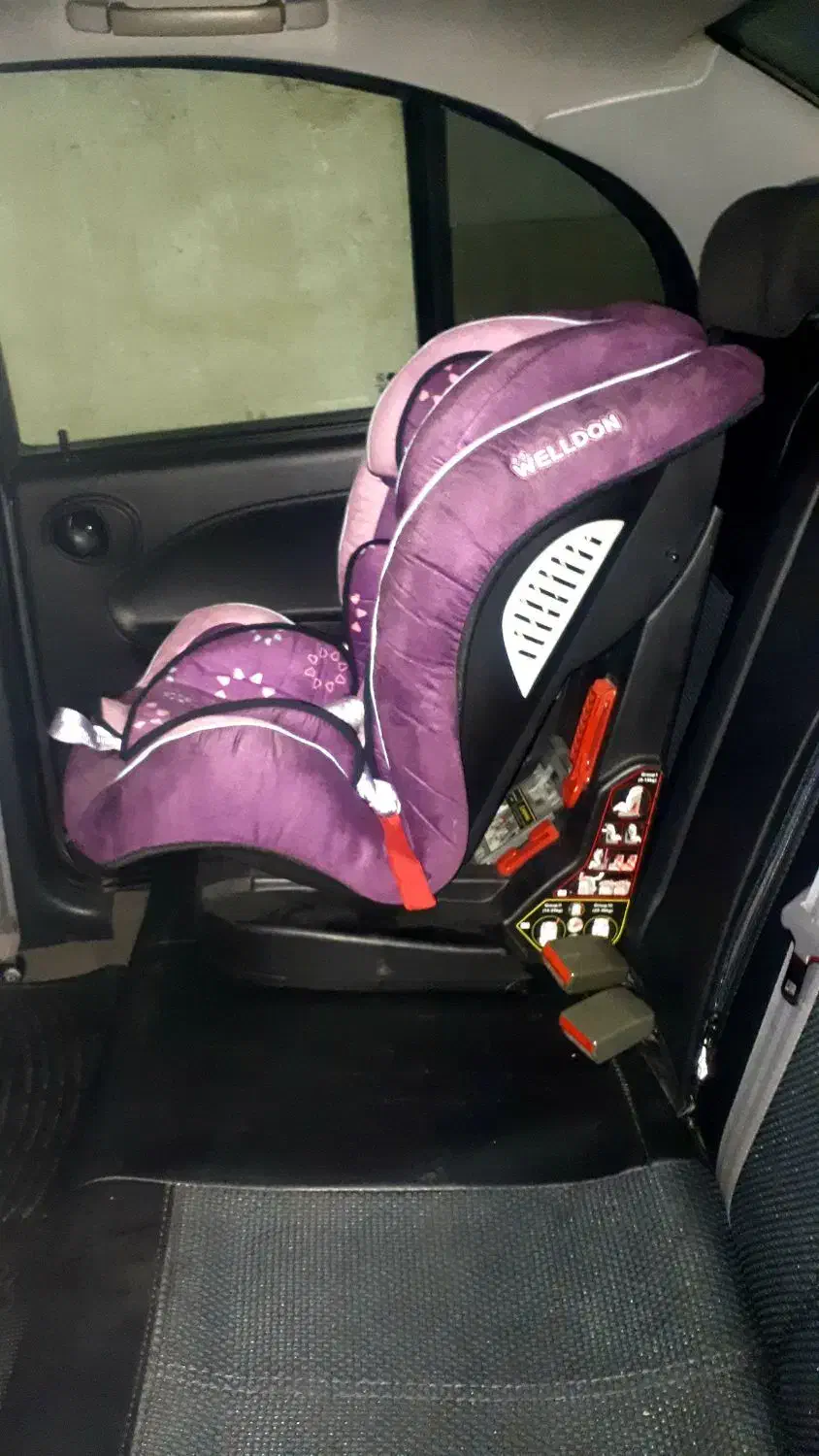 صندلی ماشین کودک WELLDON|تخت و صندلی بچه|تهران, چهارصد دستگاه|دیوار