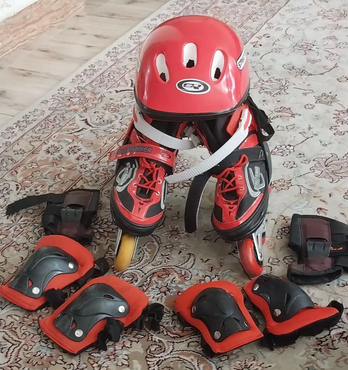 اسکیت دخترانه ست کامل حرفه ایی|دوچرخه، اسکیت، اسکوتر|رشت, صفاری|دیوار