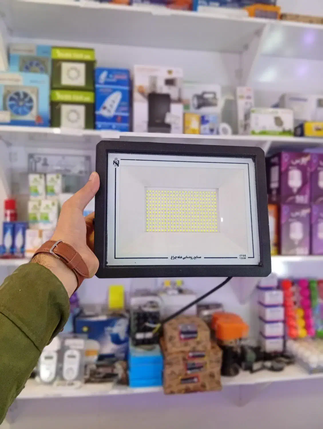 پروژکتور های شاهچراغ با ضمانت( لیست قیمت در آگهی )|لامپ و چراغ|بیرجند, |دیوار