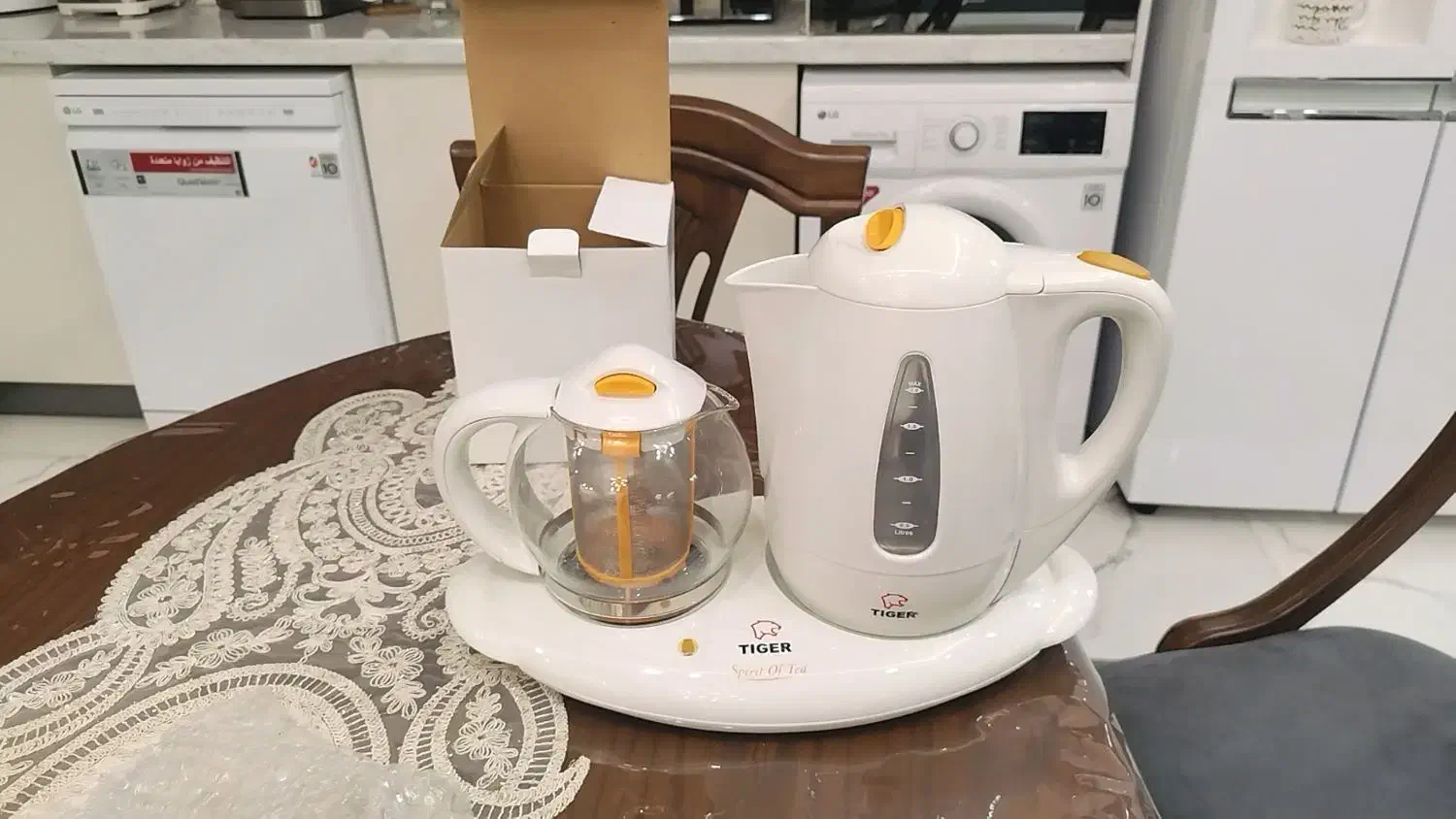 چای ساز برقی نو تو کارتن مناسب جهیزیه|سماور، چایساز، قهوهساز|مشهد, طلاب|دیوار