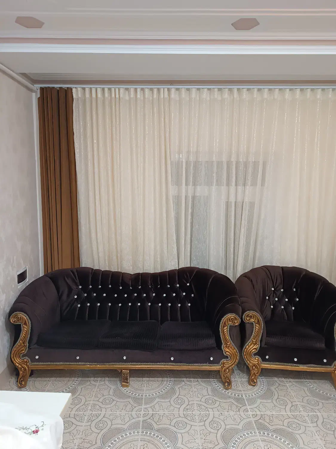 مبل همراه با میز عسلی|مبلمان خانگی و میز عسلی|قیدار, |دیوار