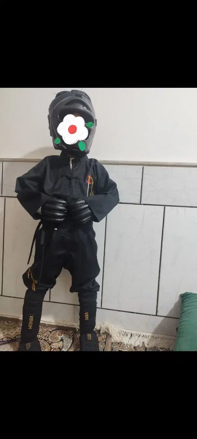 لباس کونگ فو|لباس|ساوه, |دیوار