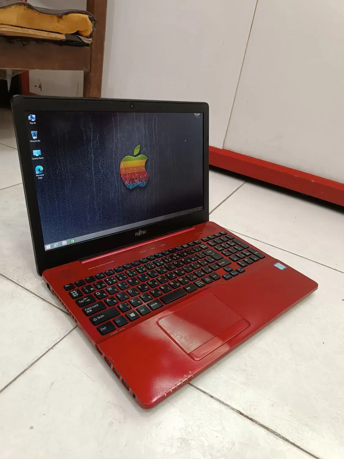 لپتاپ فوجیتسو رنگ قرمز|رایانه همراه|زاهدان, |دیوار