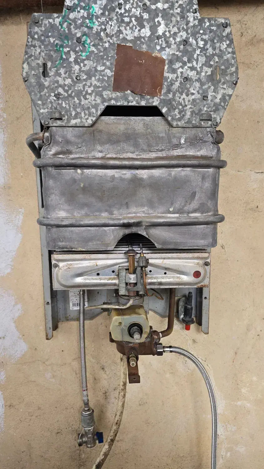 آبگرمکن بوتان B15|آبگرمکن، پکیج، شوفاژ|رشت, حومه رشت|دیوار