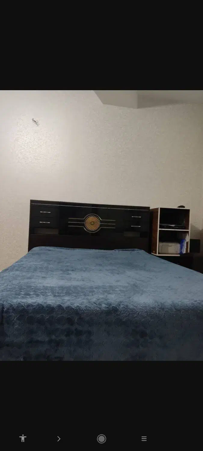 تخت خواب دو نفره سالم و زیبا|تخت و سرویس خواب|قدس, شهر‌قدس|دیوار