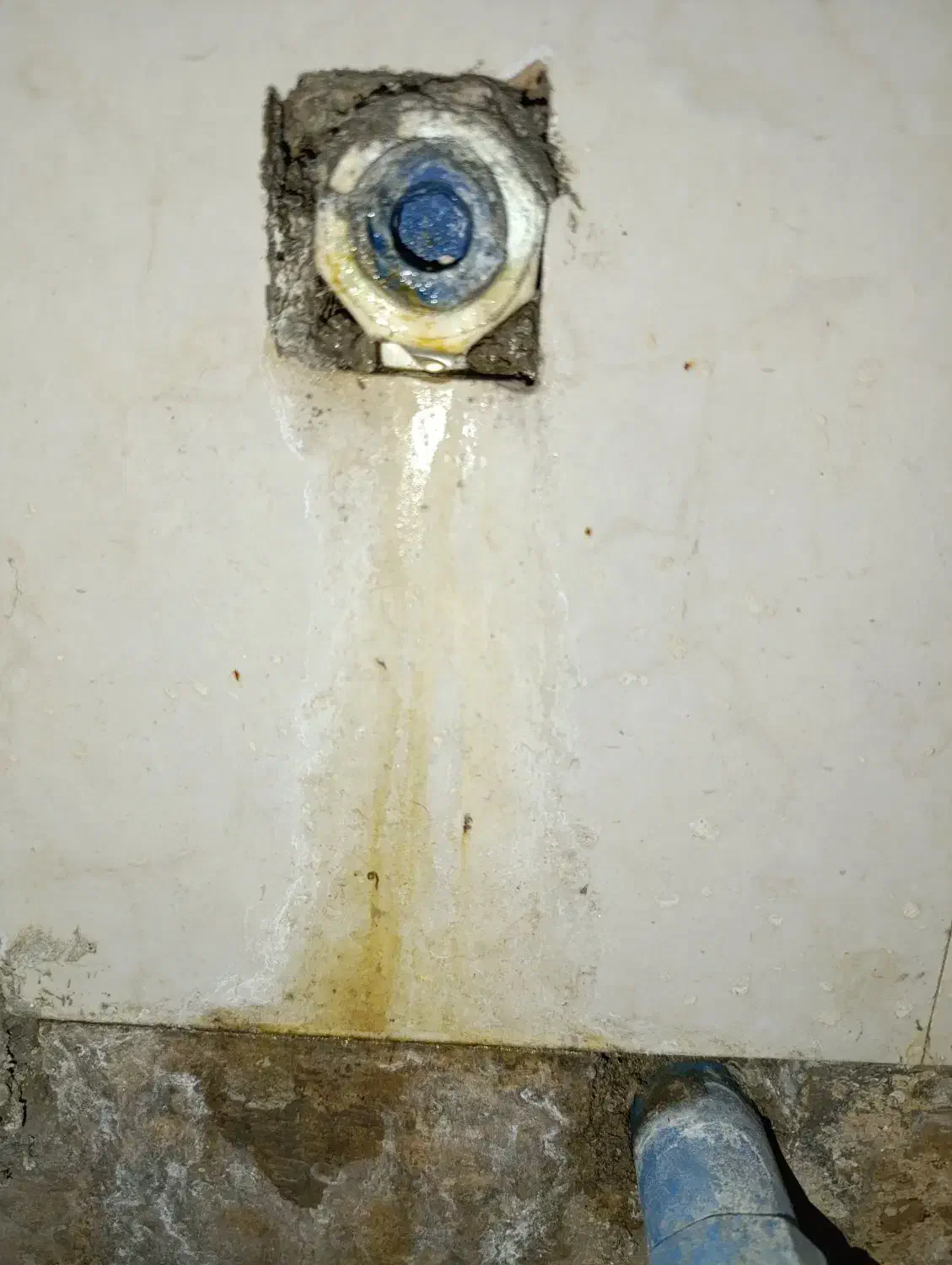 نشت یابی تشخیص ترکیدگی لوله کش چهاردانگه مرتضی گرد|خدمات پیشه و مهارت|تهران, آذری|دیوار