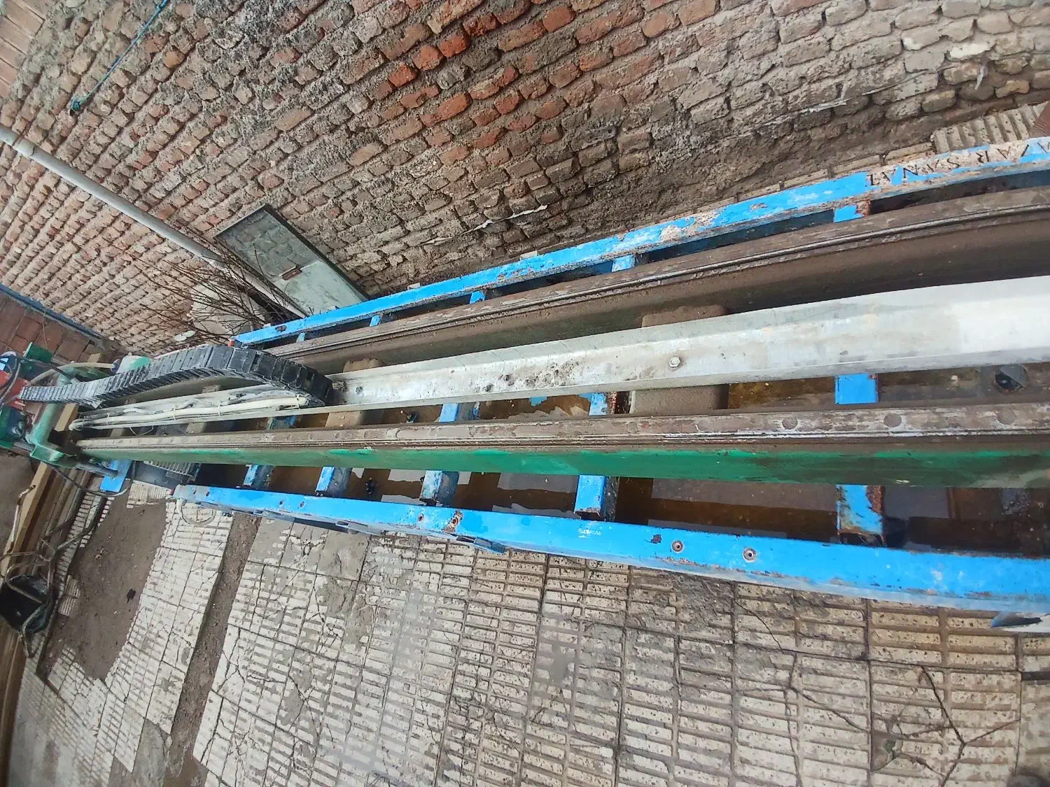 سنگبر|ماشین‌آلات صنعتی|اردبیل, |دیوار