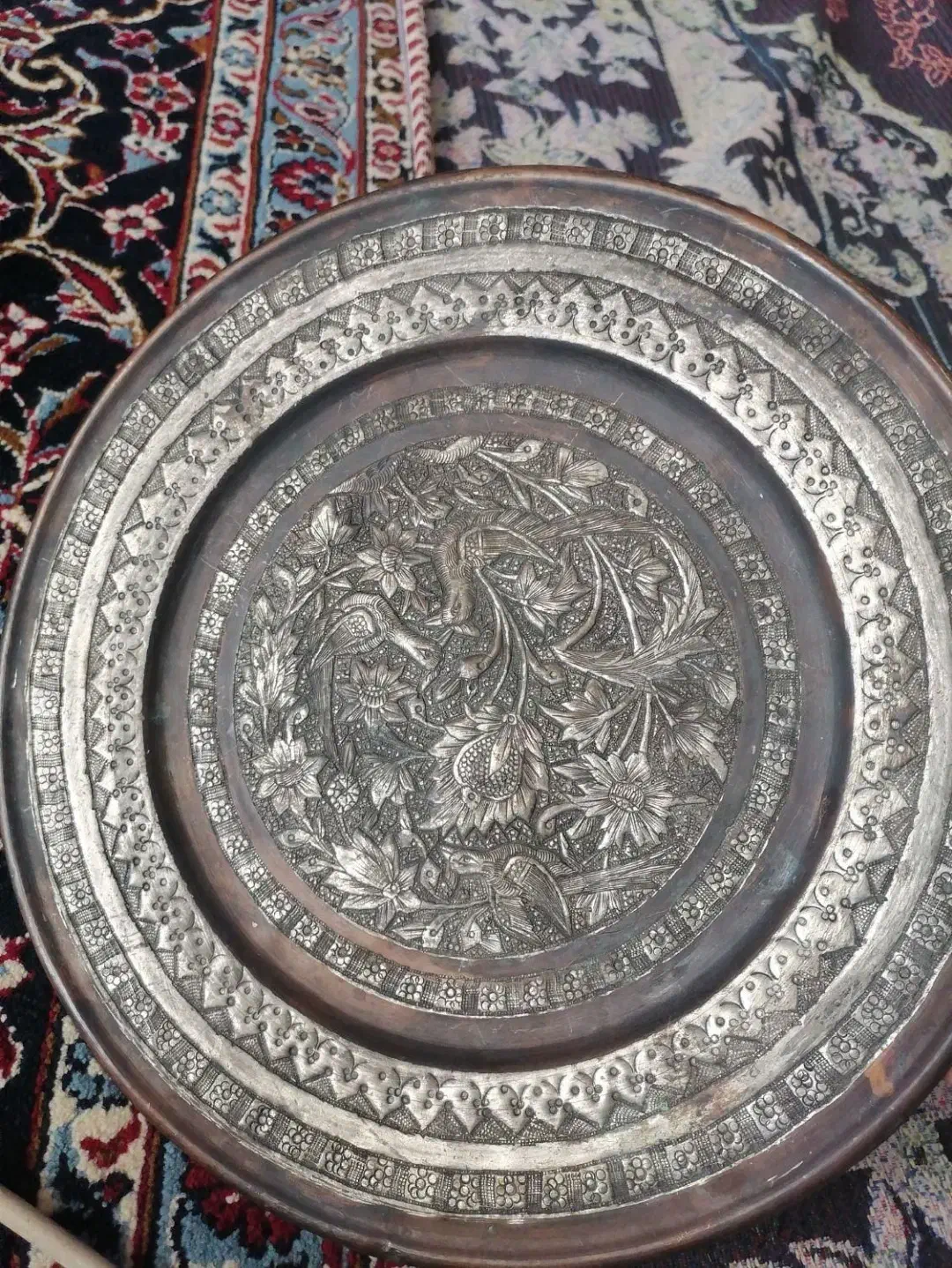 سینی مسی قلم کاری|کلکسیون اشیاء عتیقه|اهواز, زیتون کارگری|دیوار