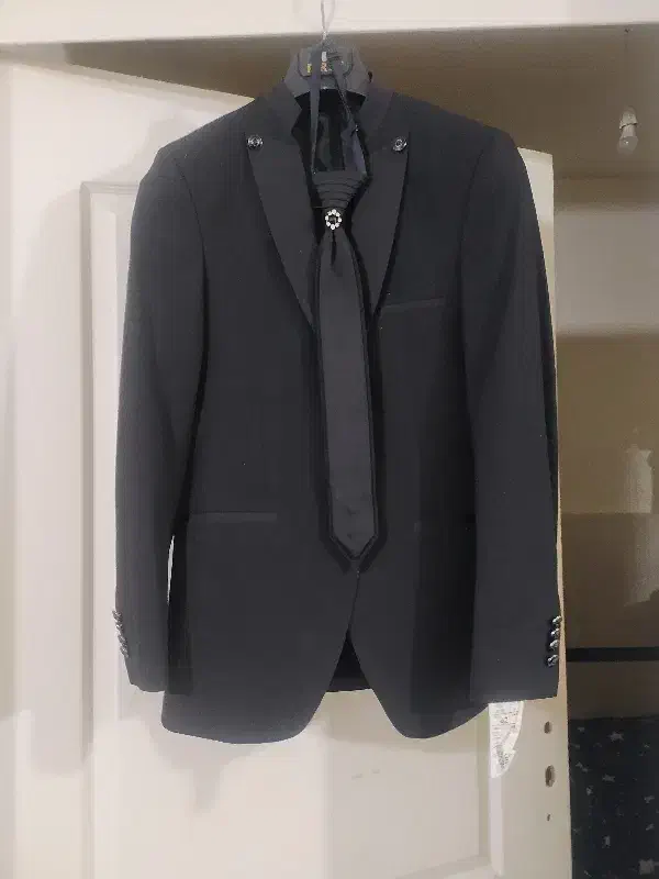 دوعدد کت و شلوار مردانه نو نو|لباس|شهریار, اسد‌آباد|دیوار