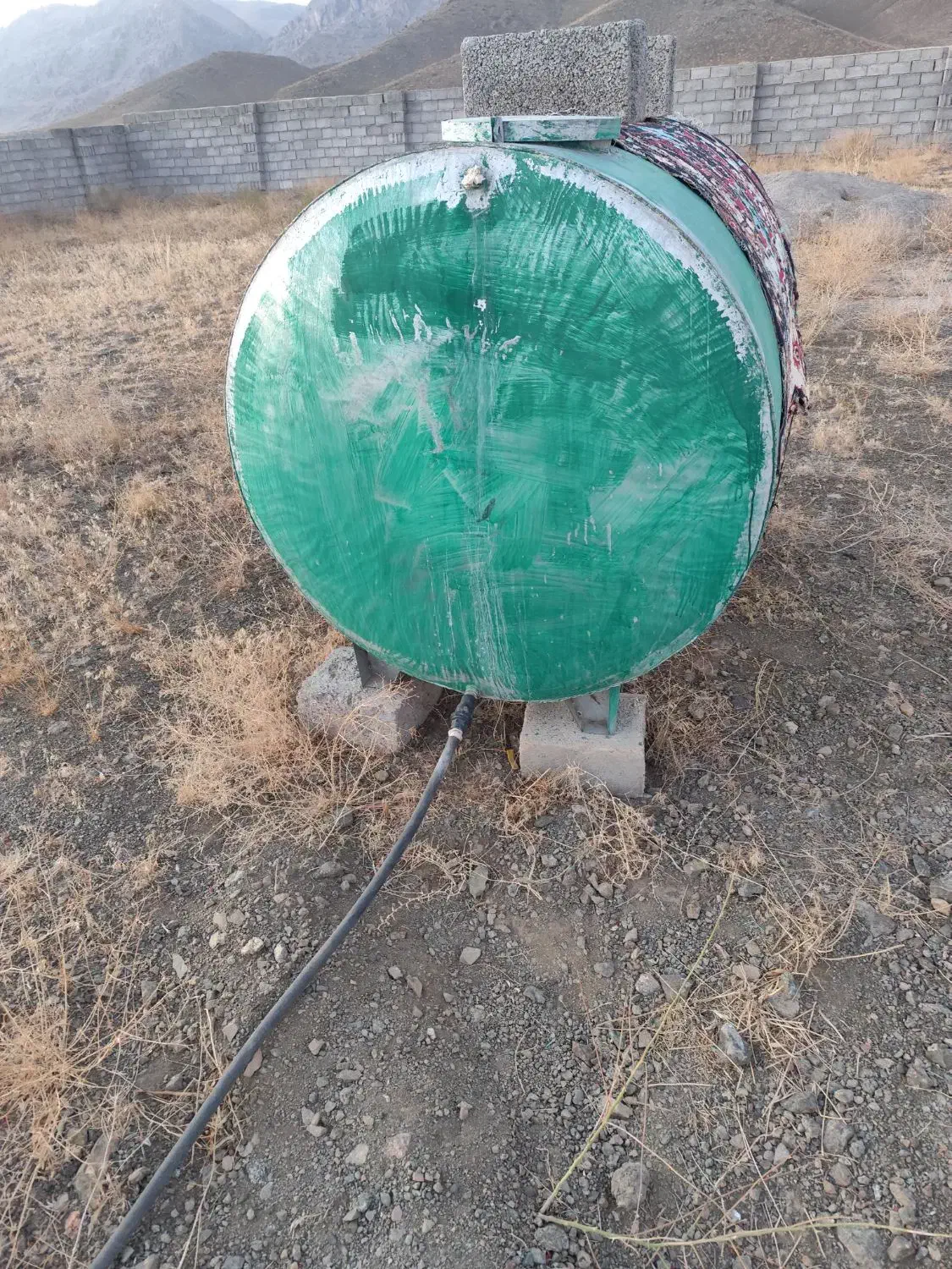 تانکر آب ۲ هزار لیتری|مصالح و تجهیزات ساختمان|صوفیان, |دیوار